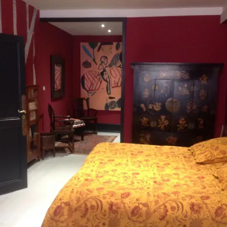 La De Diane Bed & Breakfast *